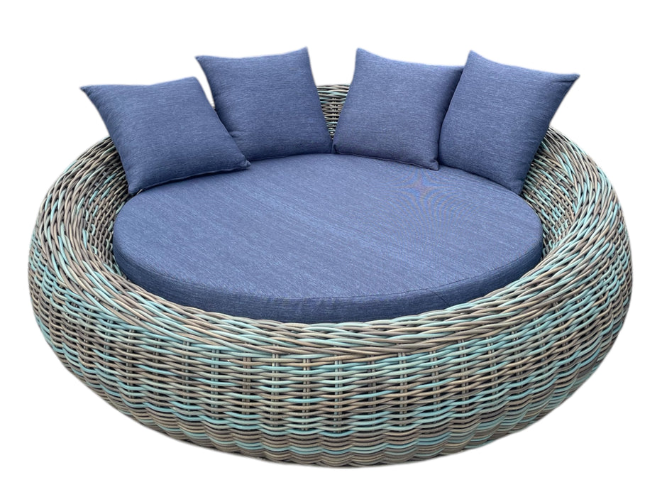 Day Bed (Mixed Blue)