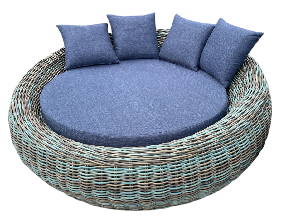 Day Bed (Mixed Blue)